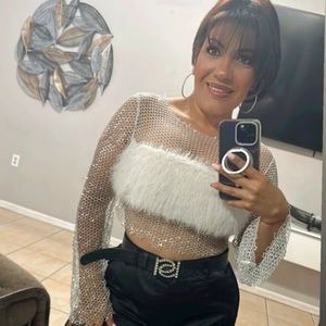 Meet your Posher, Ilia